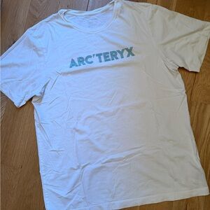 Arc'teryx White Short Sleeve Tee Large